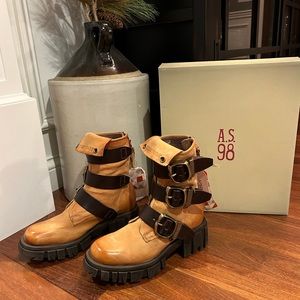 NWT A.S.98 Honey Hamish size 38